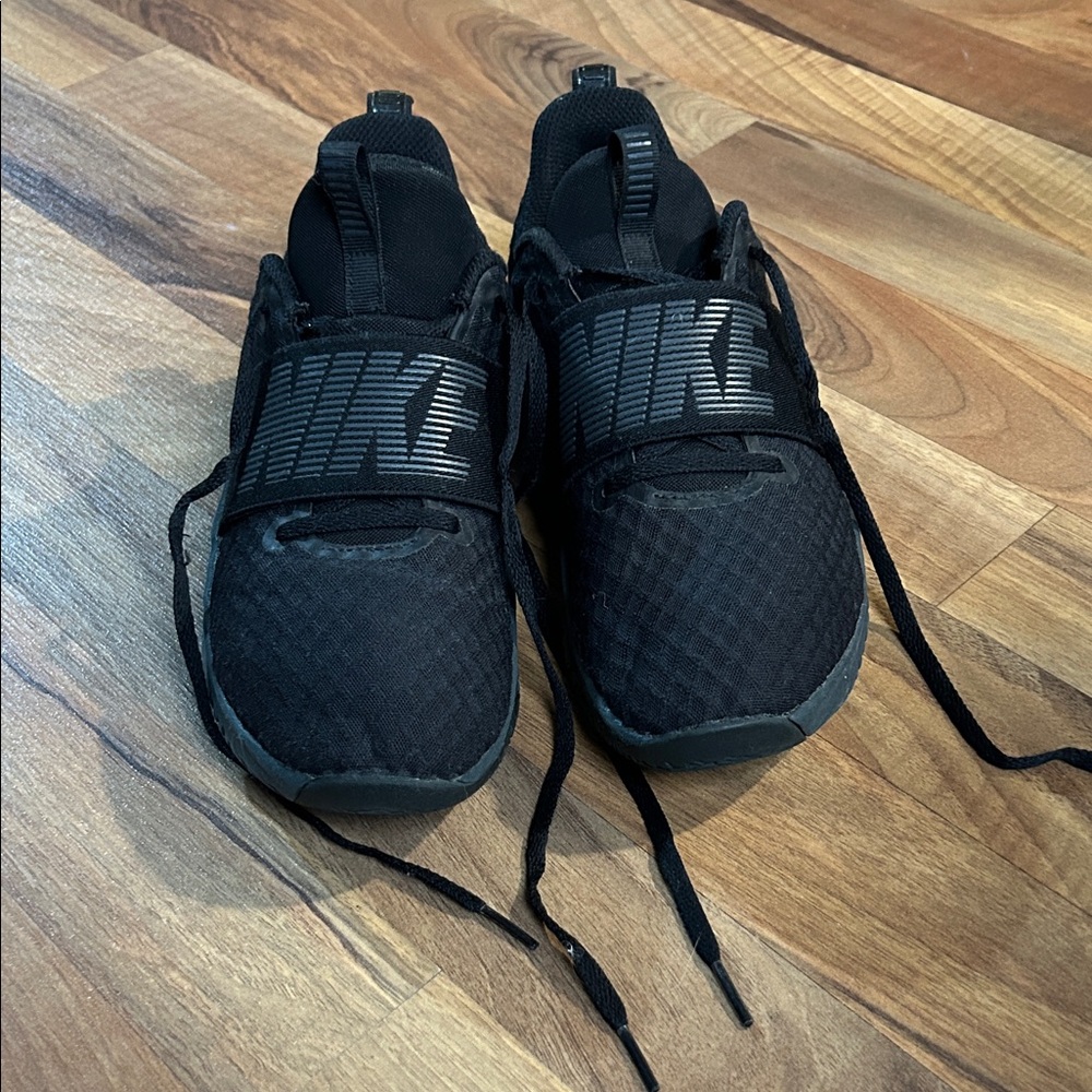 Nike Black Sneakers